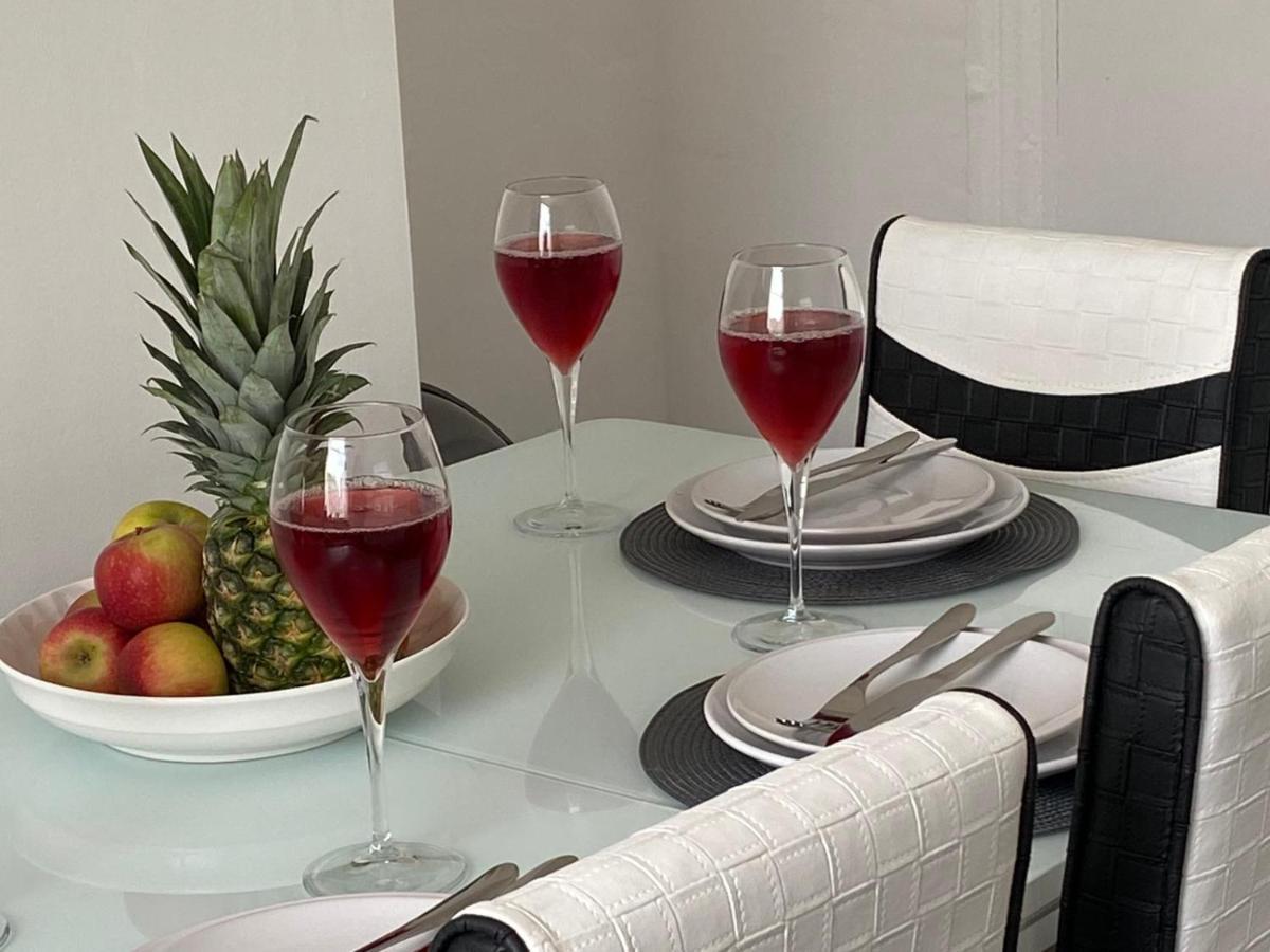 Cosy Cheerful 2 Bedrooms Near Piccadilly, Etihad Stadium Sleeps Up To 5 マンチェスター エクステリア 写真